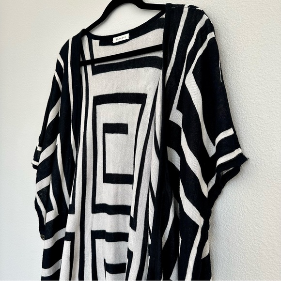 ANGL Jacket w/ Button Closure Sleeves - Picture 6 of 6